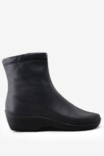 L8 - Lytech Versatile Bootie - Black