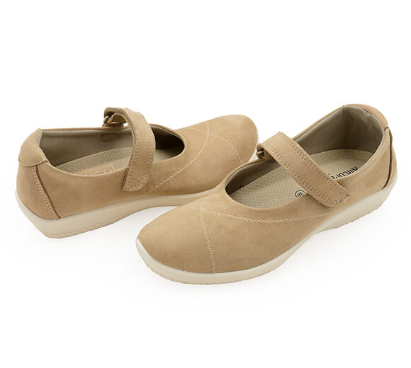 L18 - Lytech Quilted Mary Jane - Taupe