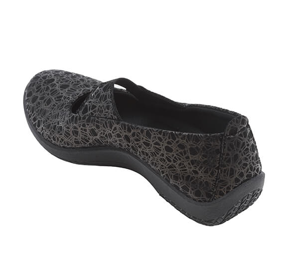 Leina - Lytech Slip-On Flat - Black Liho