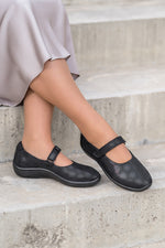 Estrela Stardust - Printed Lytech Mary Jane - Black