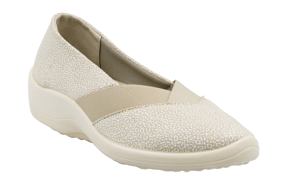 Acadia Seashell - Printed Lytech Slip-On - Sahara