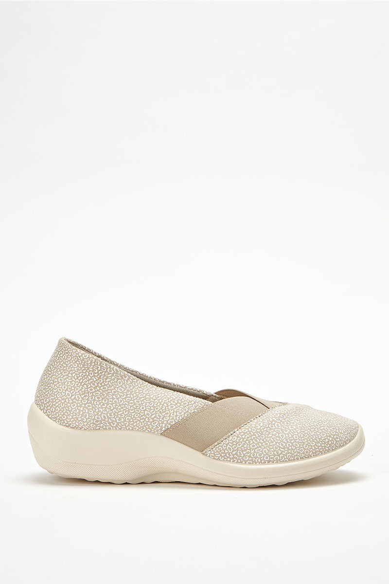 Acadia Seashell - Printed Lytech Slip-On - Sahara
