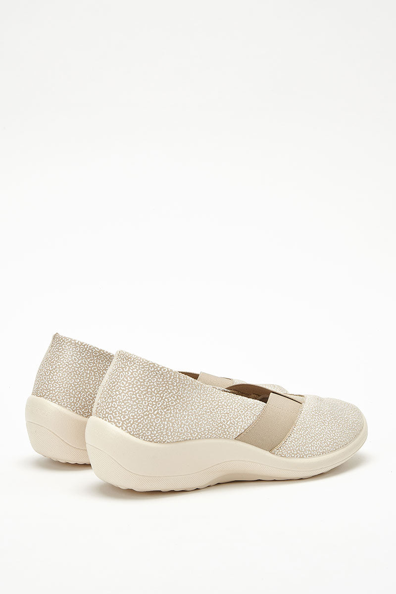 Acadia Seashell - Printed Lytech Slip-On - Sahara