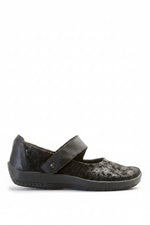 Cosmo Agatha - Lytech Asymmetric Strap Mary Jane - Black
