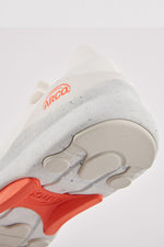ARCO 1 - Unisex Walking Performance Sneaker - White