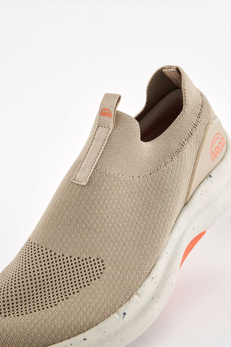 ARCO 1 - Unisex Walking Performance Sneaker - Taupe