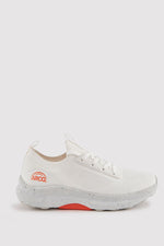 ARCO 2 - Unisex Lace-Up Performance Sneaker - White