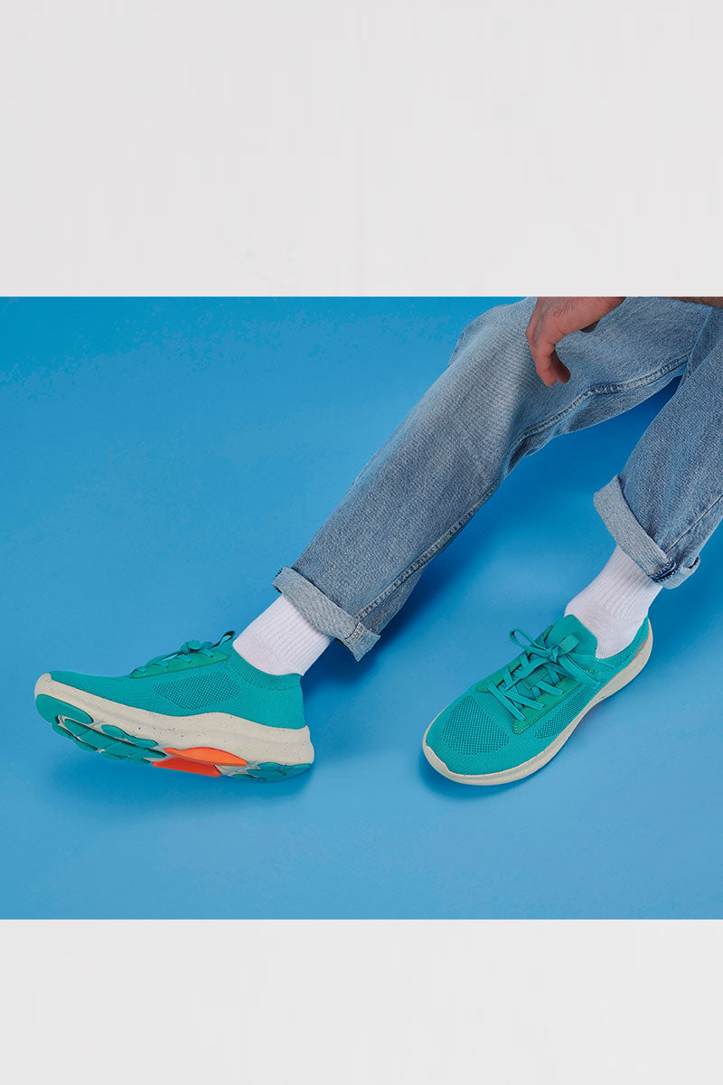 ARCO 2 - Unisex Lace-Up Performance Sneaker - Aqua