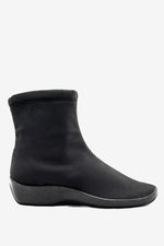 L8 - Lytech Versatile Bootie - Black
