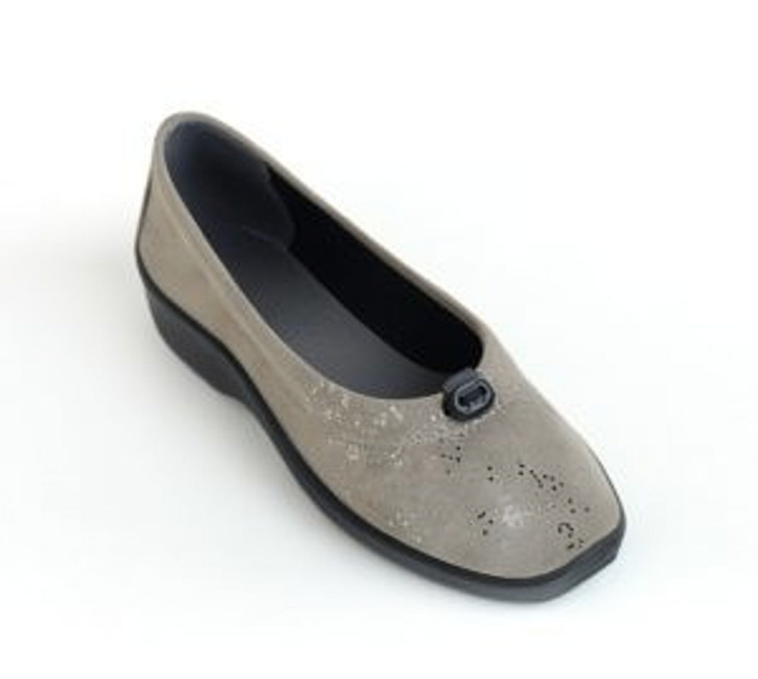 L14 Women’s Ballerina Slipper