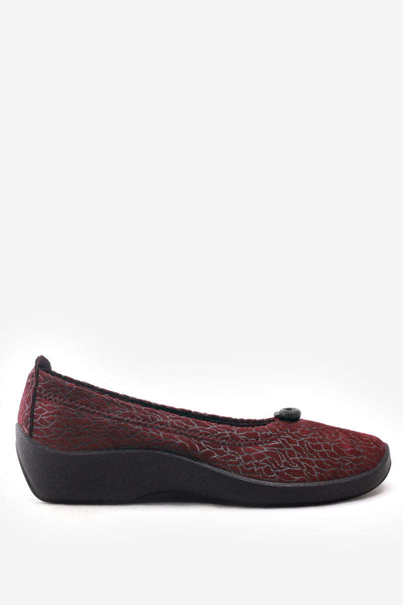 L14 - Lytech Quilted Ballerina Flat - Olas Cherry