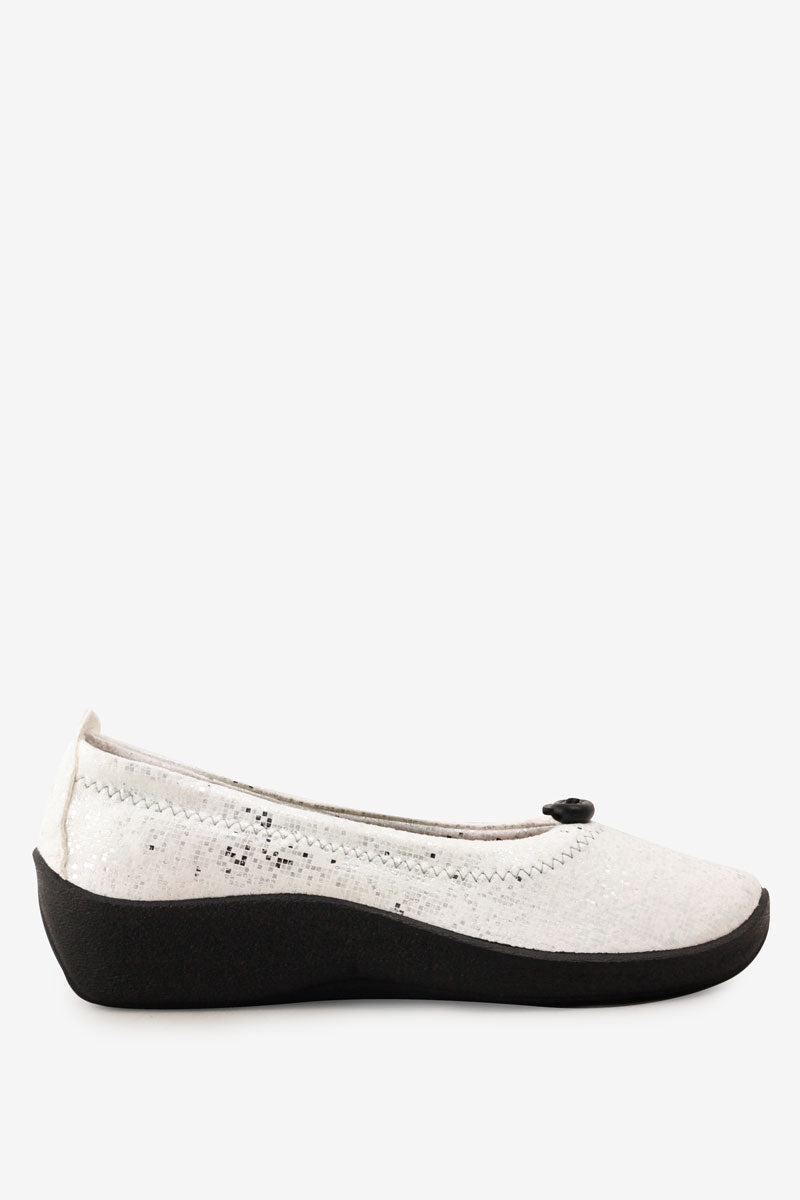 L14 - Lytech Quilted Ballerina Flat - White Sparkle