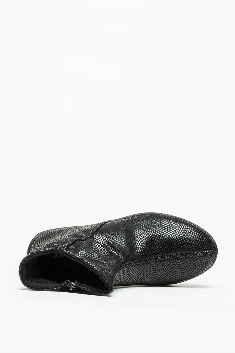 L19 - Scrunch Lytech Bootie - Black Creative