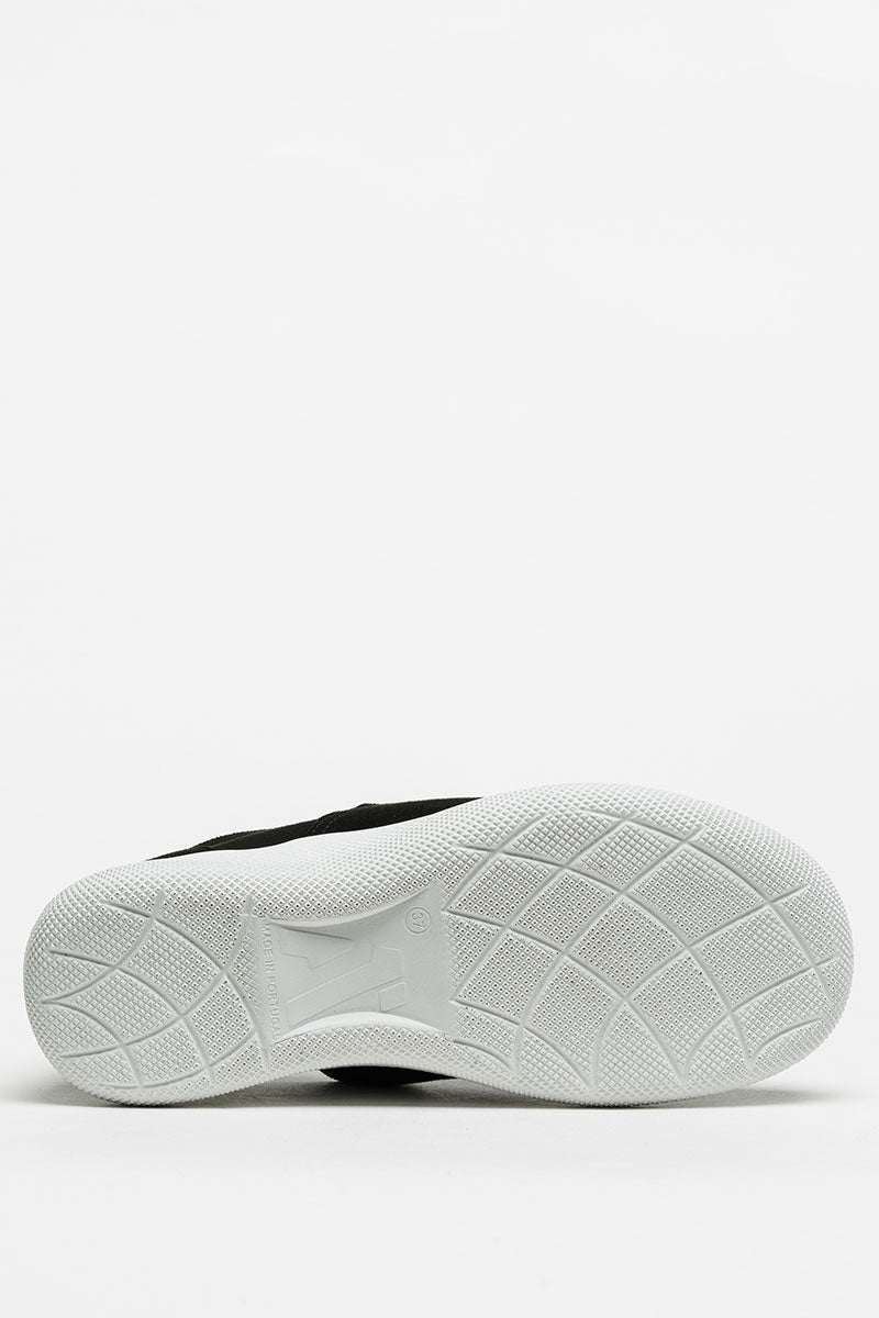 Yosemite - Lace-Up Comfort Sneaker - Black