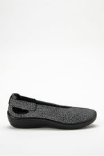Jasmund Seashell - Printed Lytech Ballerina Flat - Black