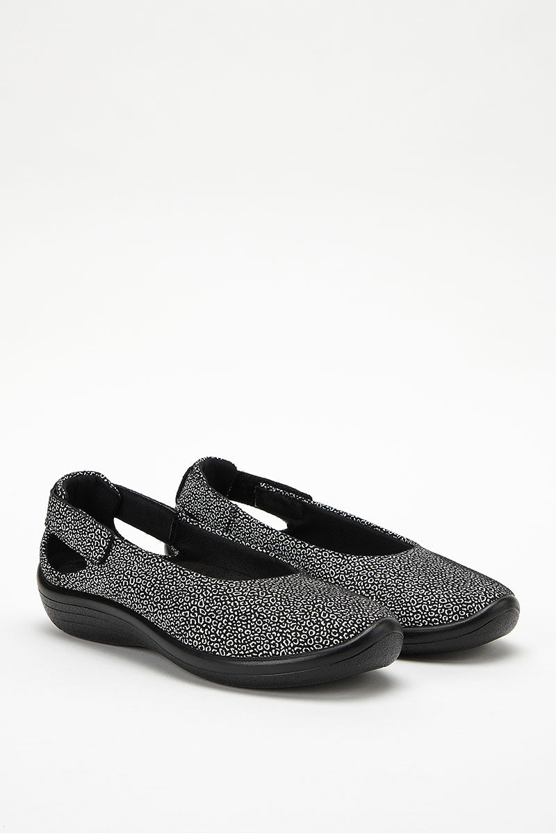 Jasmund Seashell - Printed Lytech Ballerina Flat - Black
