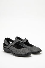 Minami Seashell - Dual-Strap Lytech Mary Jane - Black