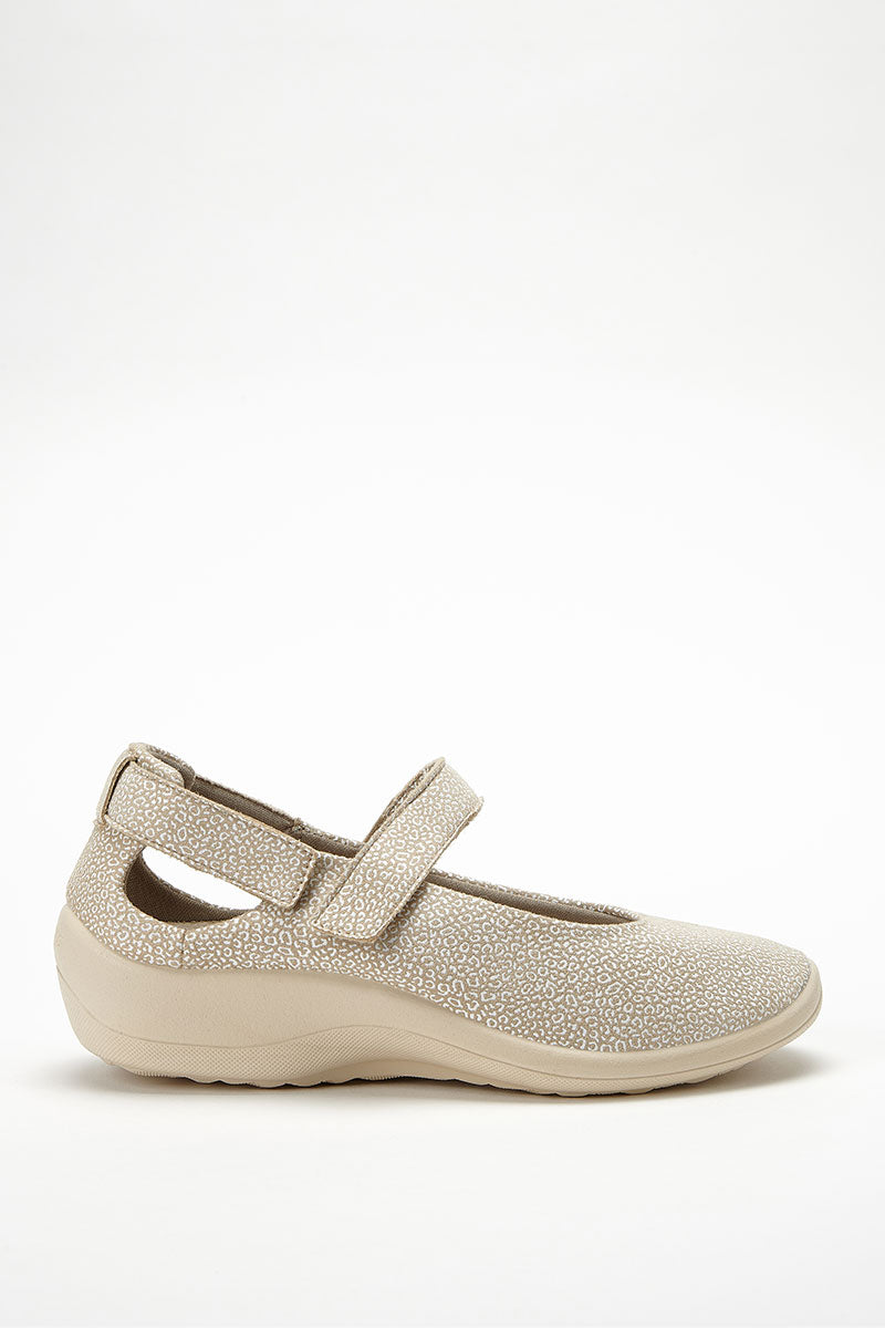 Minami Seashell - Dual-Strap Lytech Mary Jane - Sahara