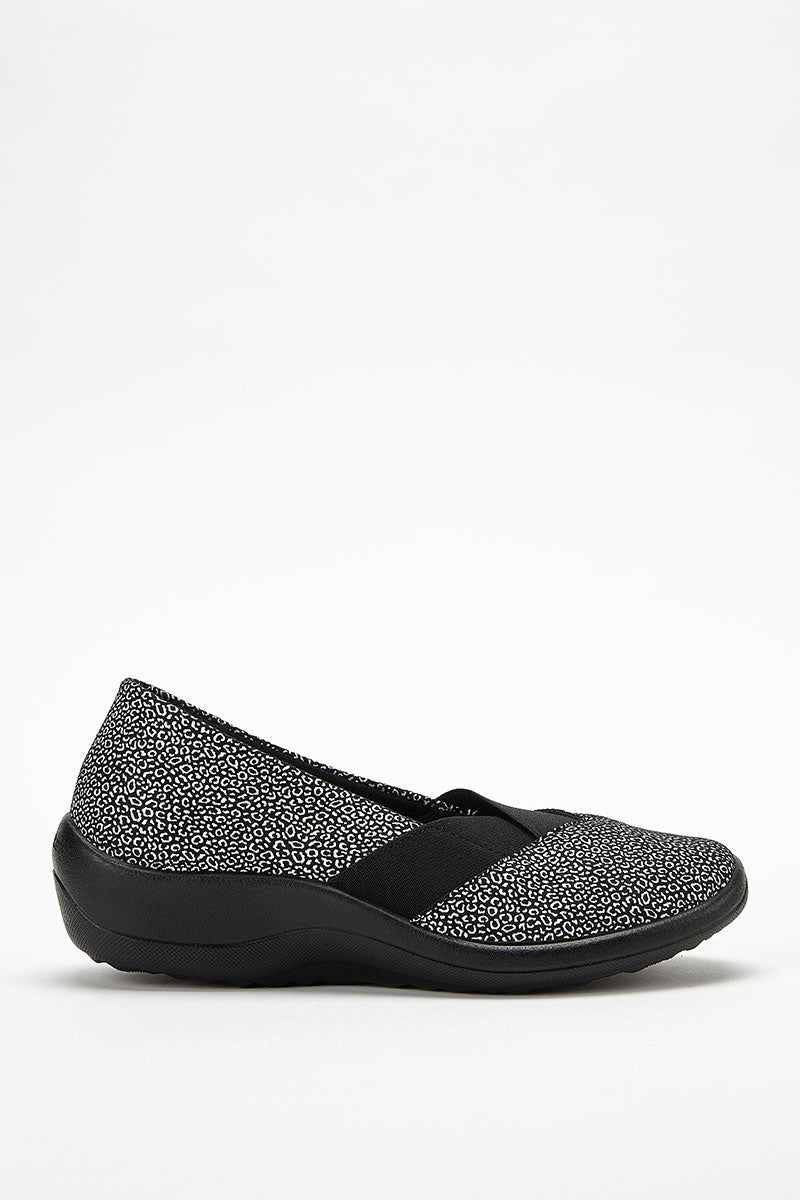 Acadia Seashell - Printed Lytech Slip-On - Black