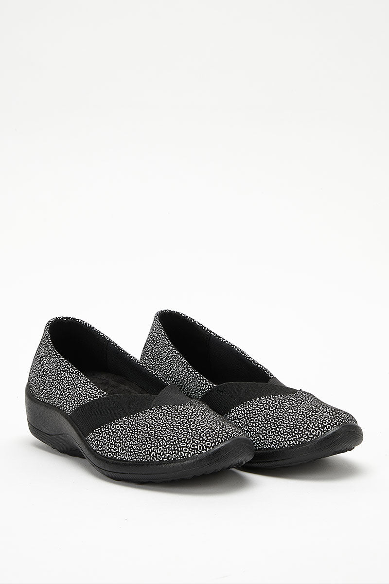 Acadia Seashell - Printed Lytech Slip-On - Black