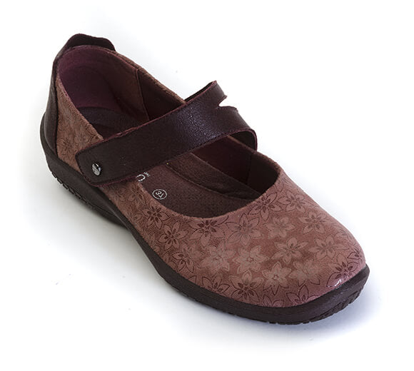 Cosmo Agatha - Lytech Asymmetric Strap Mary Jane - Pink