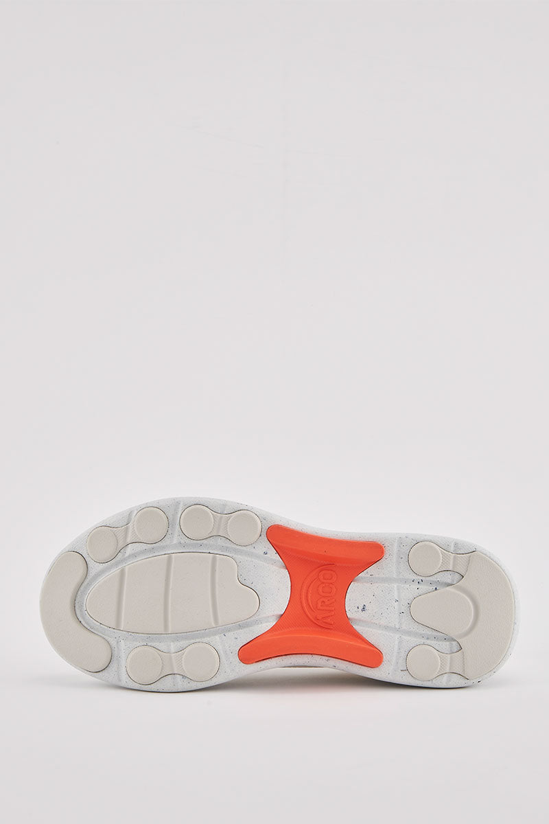 ARCO 1 - Unisex Walking Performance Sneaker - White
