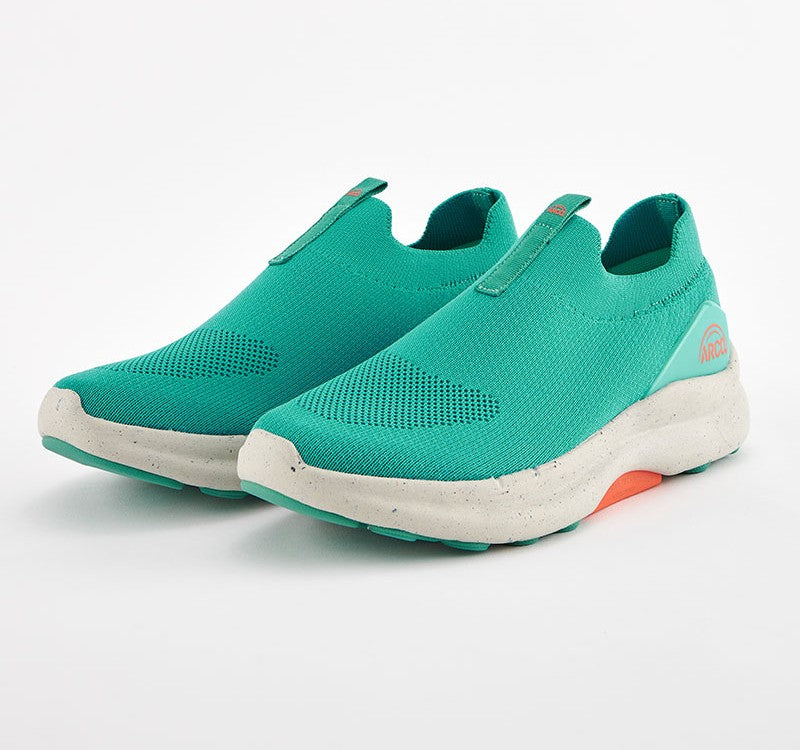 ARCO 1 Unisex Lightweight Performance Sneaker