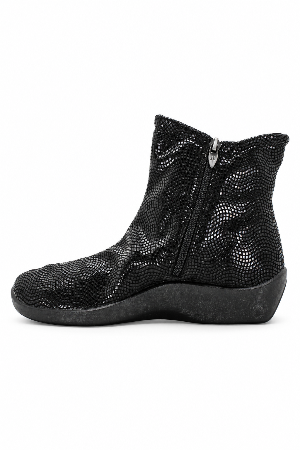 L19 - Scrunch Lytech Bootie - Black Creative