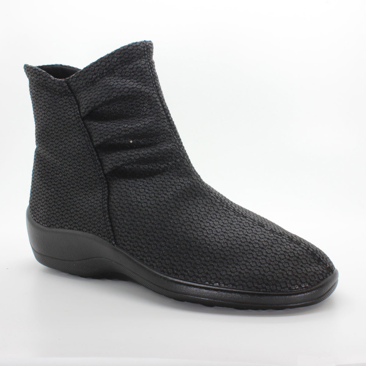 Paluma - Lytech Scrunch Bootie - Black Loul Honeycomb